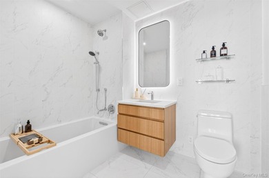LaVita, A landmark luxury residence in the heart of Flushing - photo 23