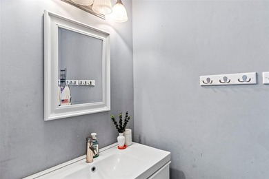 Welcome to this charming and perfect South Tampa 4-bedroom - photo 30