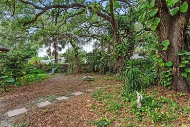 Welcome to this charming and perfect South Tampa 4-bedroom - photo 38