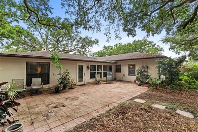 Welcome to this charming and perfect South Tampa 4-bedroom - photo 39