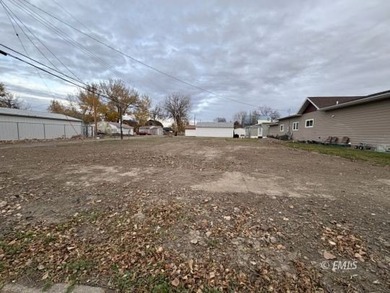 Yellowstone River Lot For Sale in Miles City Montana