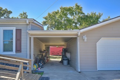 Country Living Close to Town -  Home #1- 4B/2B 2280 sq ft, #2-