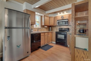 Charming Al Tahoe Retreat: Ideal for Primary or Second - photo 7