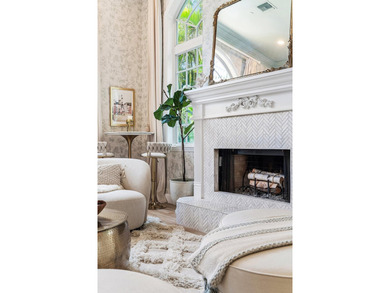 A timeless coastal estate where classic elegance meets modern - photo 9