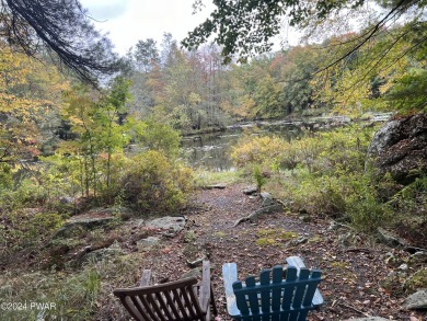 Lake Home For Sale in Lords Valley, Pennsylvania