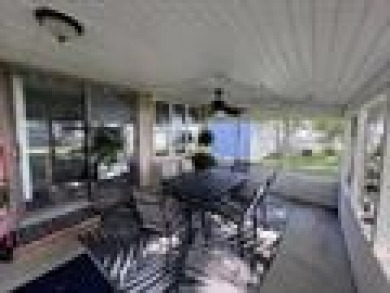 Tucked away in the peaceful setting of Northeast Cove - photo 18