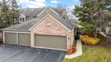 (private lake, pond, creek) Townhome/Townhouse For Sale in Naperville Illinois