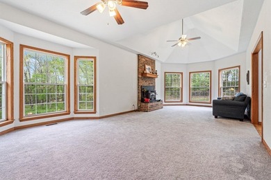 Motivated Seller! Beautiful home on 5.54 acres! This well - photo 9