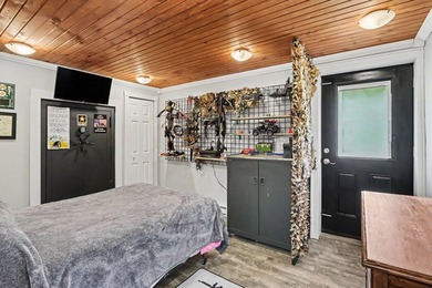 Charming converted barn home on 18 private acres, perfect for - photo 23