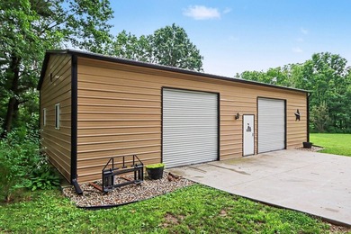 Charming converted barn home on 18 private acres, perfect for - photo 36