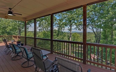 Mountain Luxury with Dramatic Long Range Views! Stepping in from - photo 36