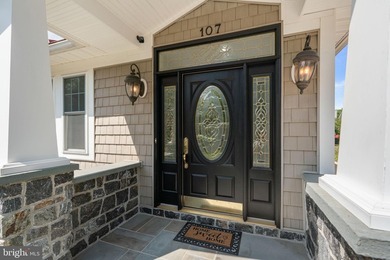 Nestled in the highly coveted Murray Hill neighborhood, one of - photo 8
