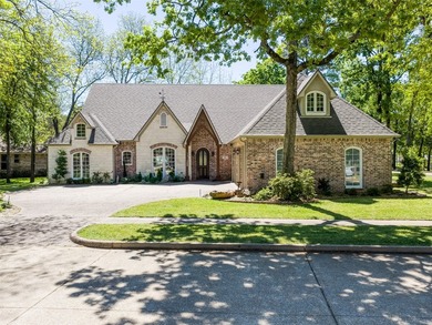 Discover the comfort of this exquisite four bedroom, three bath - photo 1