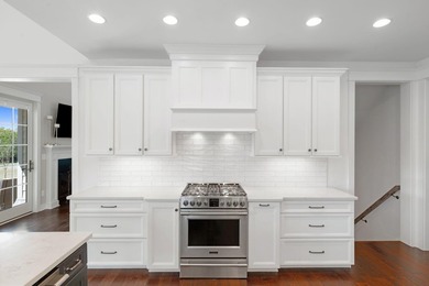Welcome to a stunning Jimmy Nash-built home set on a full acre - photo 29