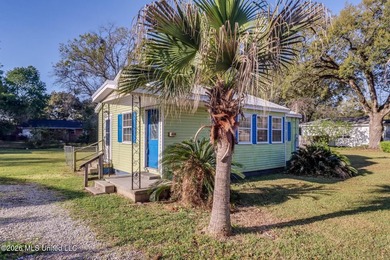 This 1930s Biloxi home has the kind of character you just don't - photo 1