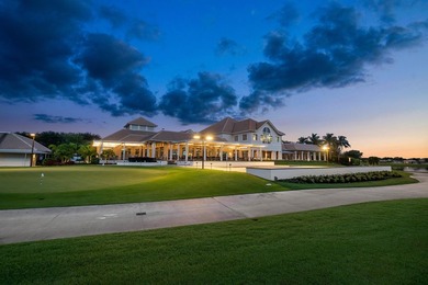 FRESHLY PAINTED OUTSIDE! Welcome to this spacious villa that - photo 31