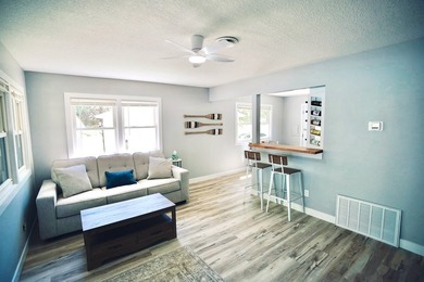 Lake life at its best! This completely remodeled - photo 10