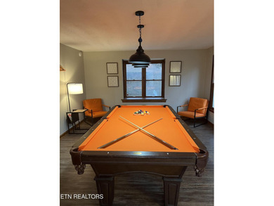 UT parents...your search is over! Nestled on a private wooded - photo 4