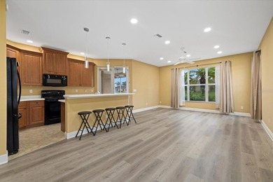 Welcome to this immaculate 3-bedroom, 2-bathroom home located in - photo 5