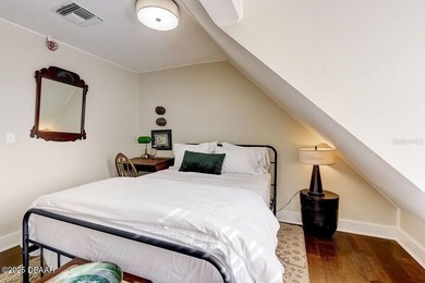 This beautiful Pad Split Portfolio is performing at a superior - photo 8