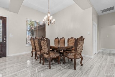 NEW REDUCED PRICE! MOTIVATED SELLERS; Beautiful home at Los - photo 11