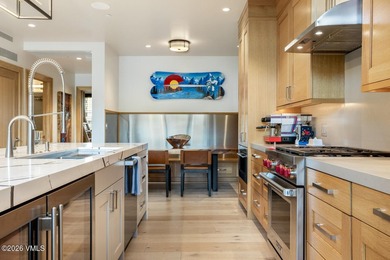 Riverfront Lodge #400 is a rare top-floor 3-bedroom residence - photo 14