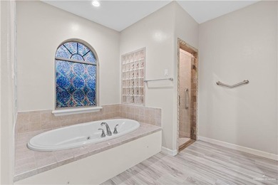 NEW REDUCED PRICE! MOTIVATED SELLERS; Beautiful home at Los - photo 16