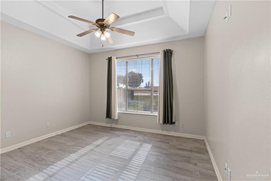 NEW REDUCED PRICE! MOTIVATED SELLERS; Beautiful home at Los - photo 18