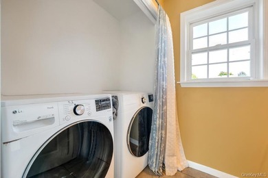 Welcome to this distinguished colonial residence tucked away in - photo 21