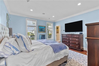 This lovely Royal Cottage sits on Sunset Lake with 3 beds and 3 - photo 25