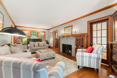 Impressive residence on Winchester line where timeless - photo 6