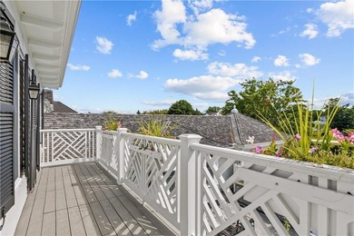 This lovely Royal Cottage sits on Sunset Lake with 3 beds and 3 - photo 41