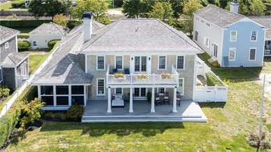 This lovely Royal Cottage sits on Sunset Lake with 3 beds and 3 - photo 48