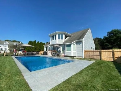 Waterfront living designed for effortless coastal comfort - photo 4