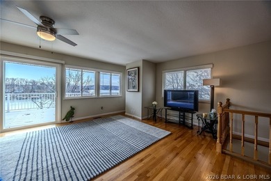 If you've been dreaming about escaping to the Lake, this is the - photo 11