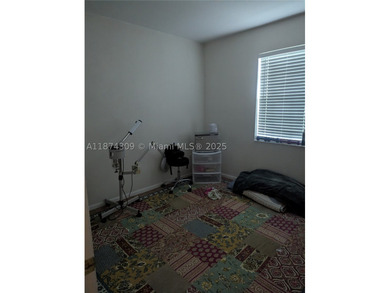 Well kept 4/3 Townhome in Murano. Two story townhome with - photo 12
