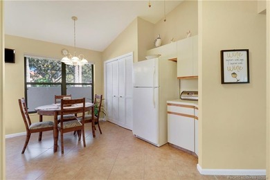 Beautiful first-floor villa in the highly desirable Montego Cove - photo 13