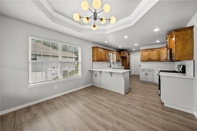 Welcome home to this beautifully updated 5-bedroom, 4-bath - photo 14