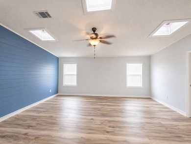 Welcome to your Florida dream home! Located in the highly - photo 16