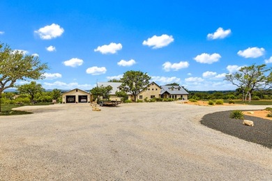 Premium Unrestricted 33-acre Bandera County Lake House estate - photo 17
