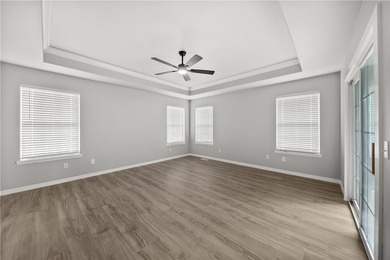 Welcome home to this beautifully updated 5-bedroom, 4-bath - photo 23