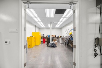 MISSION-CRITICAL BIOTECH - FULLY SECURED - FEDERAL TENANT. A - photo 28