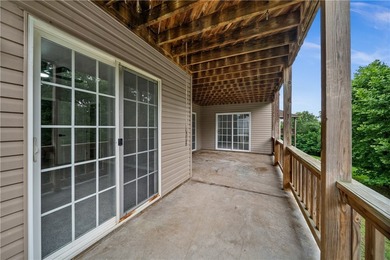 Welcome home to this beautifully updated 5-bedroom, 4-bath - photo 40