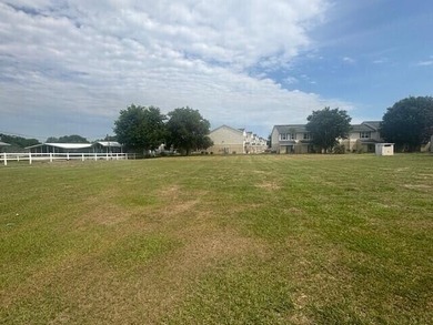 Pad-ready commercial property with public utility availability - photo 2