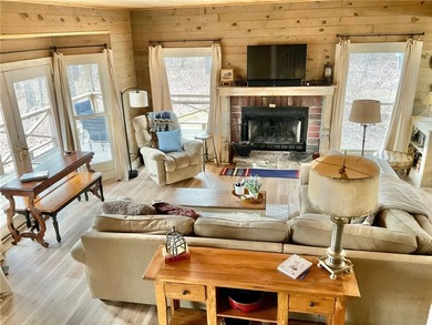 The Buffalo River Farmhouse is currently a successful nightly - photo 10