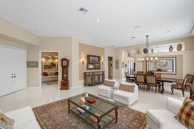 Desirable Devon model with 3 bedroom and 3 bathrooms. This open - photo 1