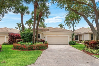 Desirable Devon model with 3 bedroom and 3 bathrooms. This open - photo 2