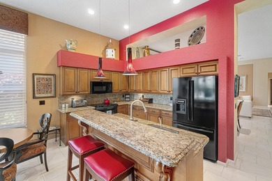 Desirable Devon model with 3 bedroom and 3 bathrooms. This open - photo 9