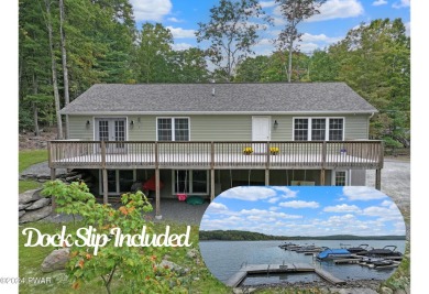 Lake Wallenpaupack Home For Sale in Hawley Pennsylvania