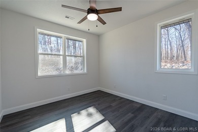 Enjoy main-level living in the highly sought after Porto Cima - photo 18